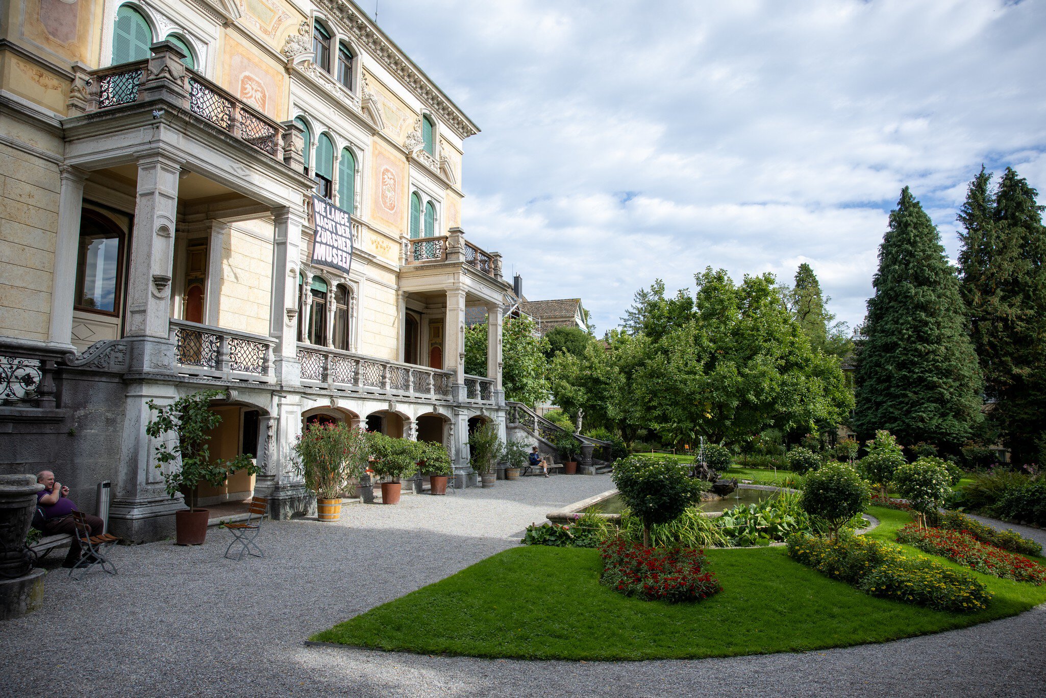 Heimatschutzzentrum in der Villa Patumbah