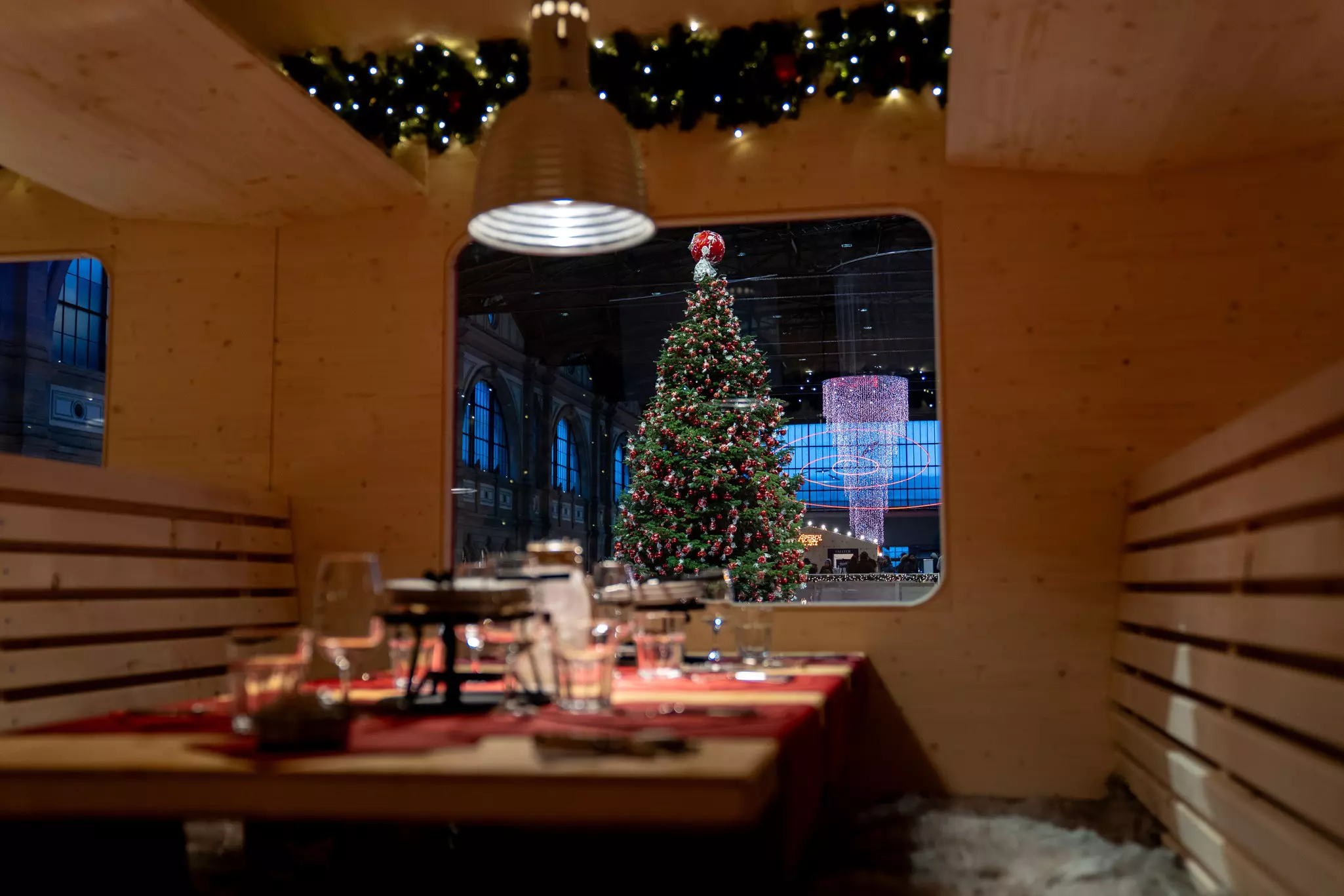 Polarzauber at Zurich Main Station