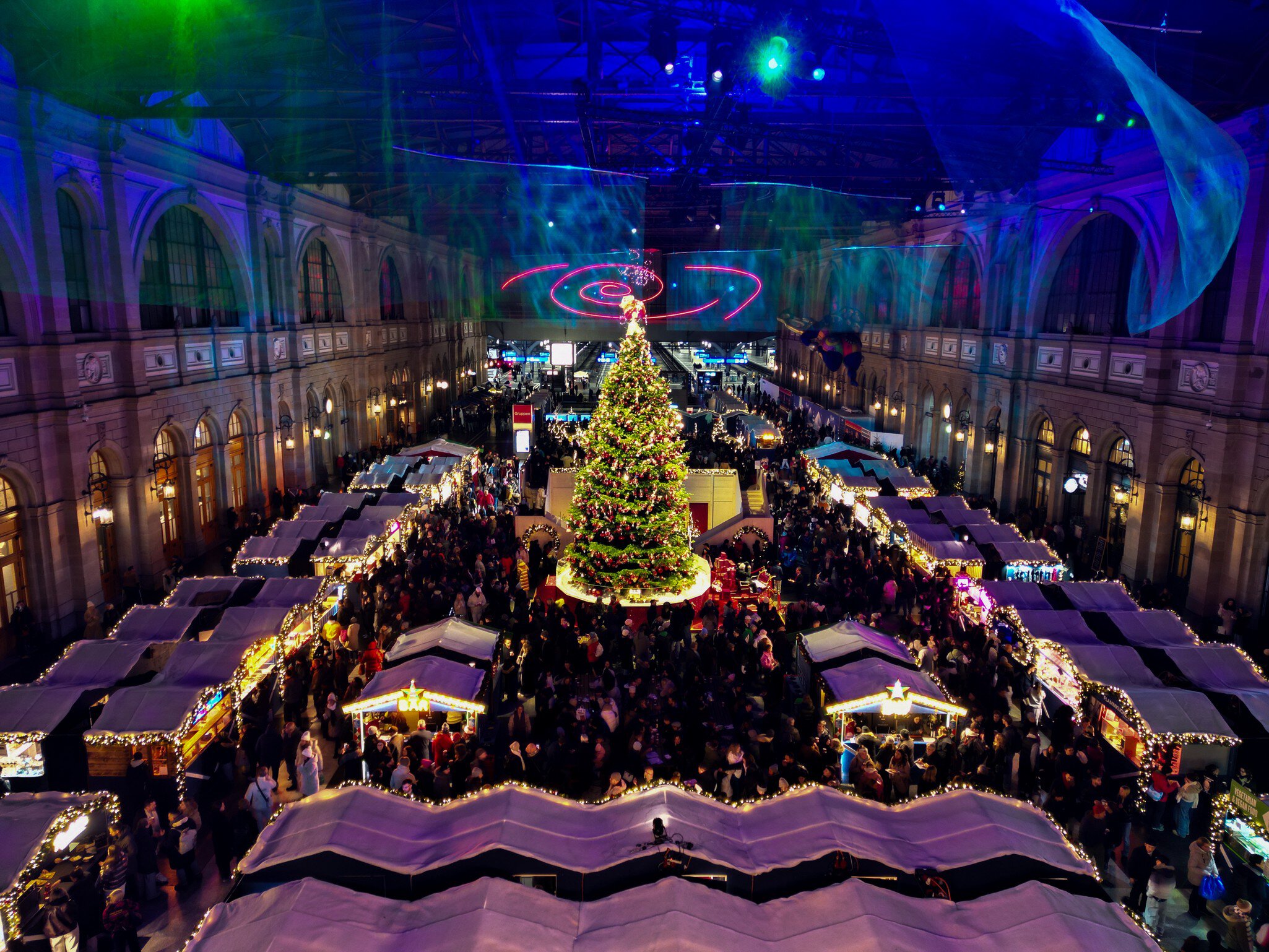 Polarzauber alla Stazione Centrale di Zurigo