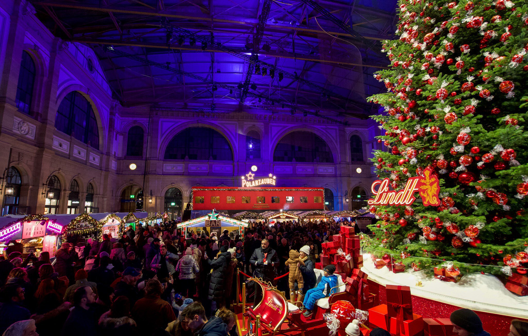 Polarzauber alla Stazione Centrale di Zurigo